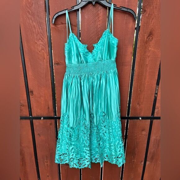 BCBG MaxAzria vintage eyelet silk dress size XS - Picture 1 of 4